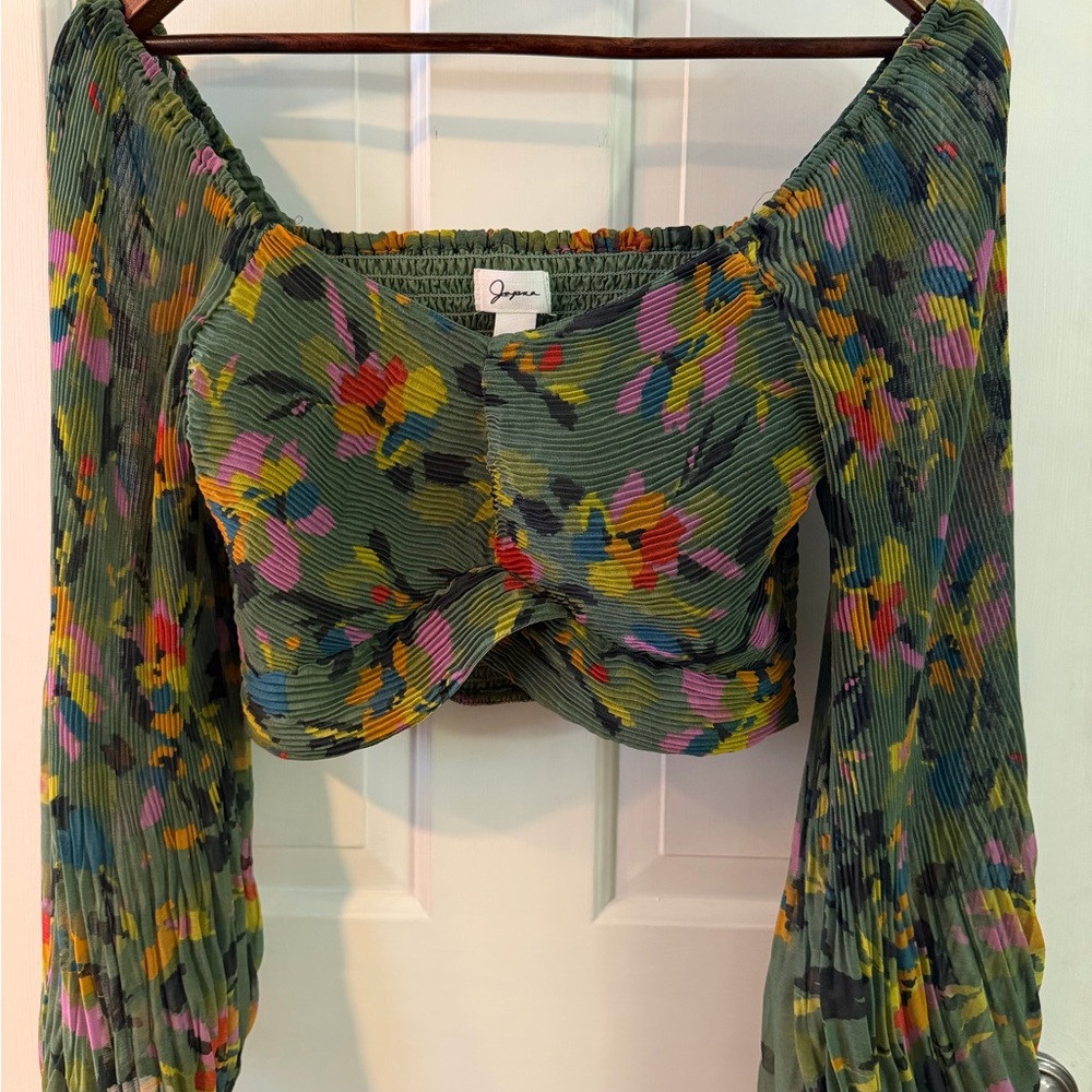Green Floral Women's Top - Medium